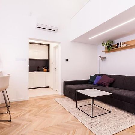 Eszter'S Lovely Downtown Apartment Budapest Bagian luar foto