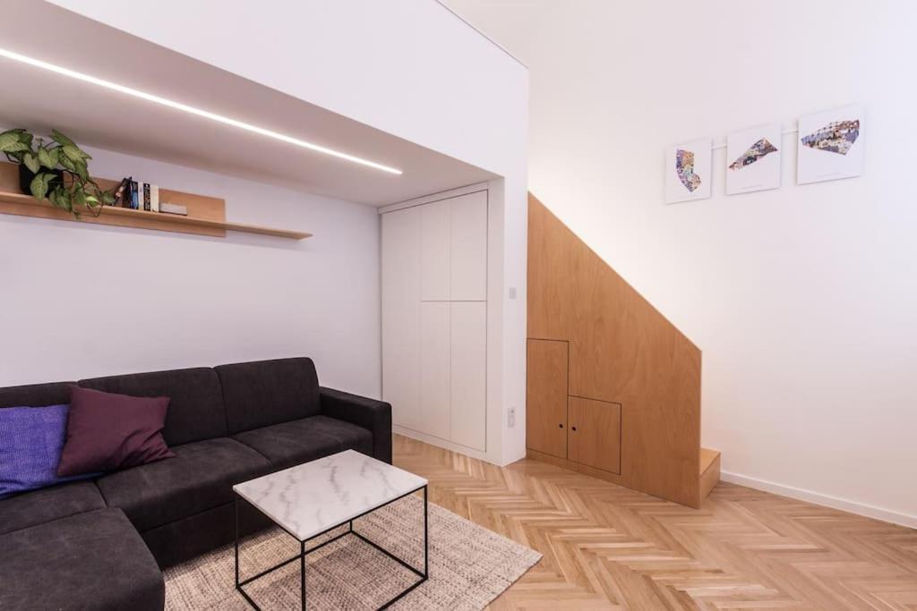 Eszter'S Lovely Downtown Apartment Budapest Bagian luar foto